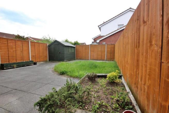 2 bed Semi-Detached for sale Image 8