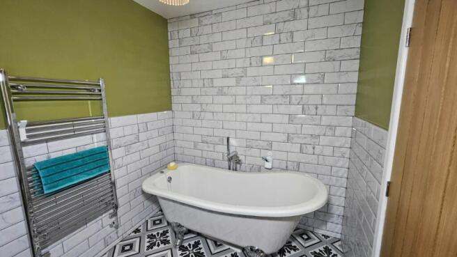 Photo 9