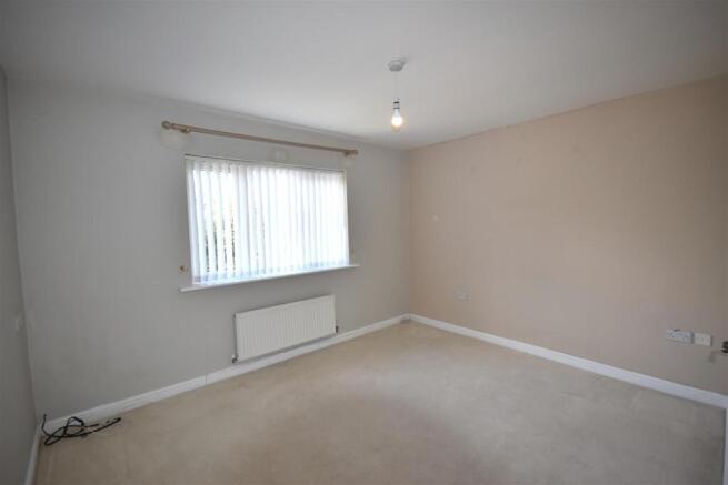 2 bed Town House for sale Image 5