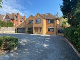 Maples, Woodside Hill, Gerrards Cross SL9 9TD