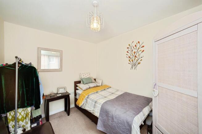 3 bed Semi-Detached for sale Image 11