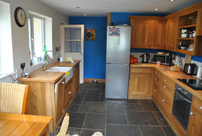 Photo 10