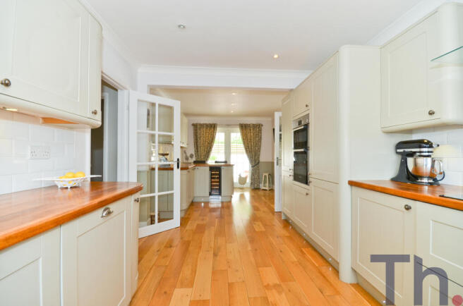Kitchen & Breakfast Room.JPG