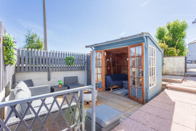 Garden & Summer House