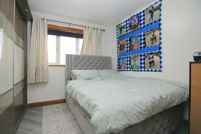 3 bed Semi-Detached for sale Image 11