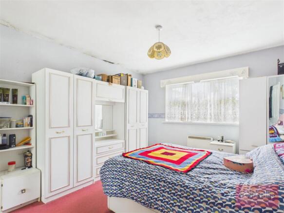 2 bed Detached Bungalow for sale Image 8