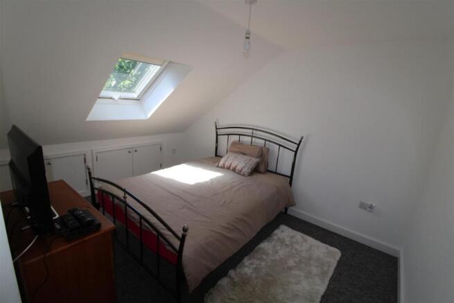 Bed 3.JPG
