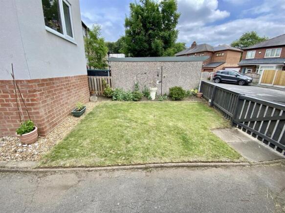 Bramleys Estate Agents - Huddersfield Road - Mirfi