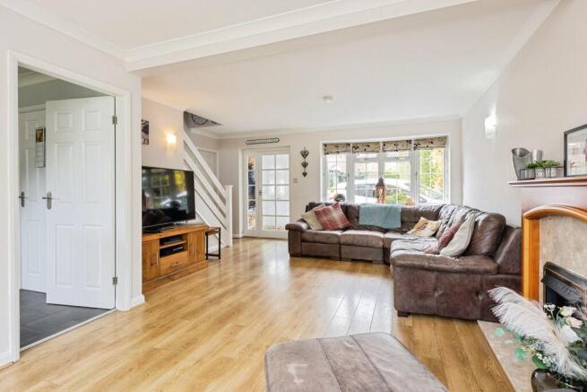 Huntingdon Drive, Castle Donington photo 4