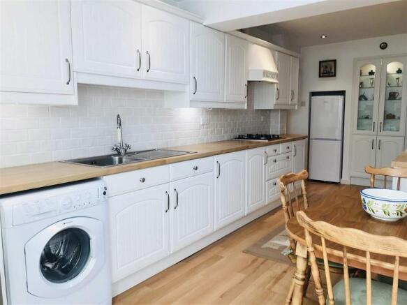Smartly Appointed Kitchen