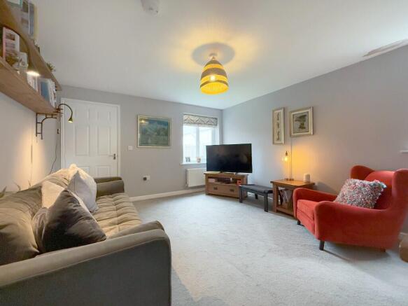 2 bed Semi-Detached for sale Image 11