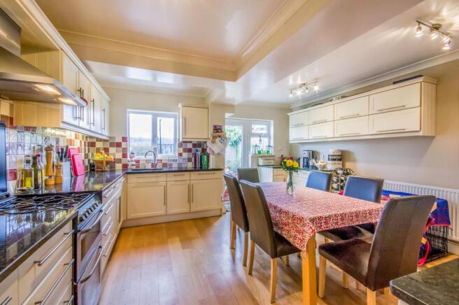 Kitchen/breakfast ro