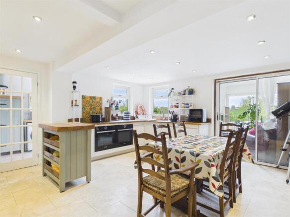 Kitchen Diner