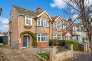47, Syon Park Gardens, Isleworth TW7 5NE