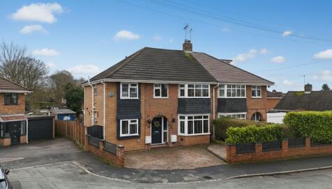 St. Chads Close, Stone, ST15