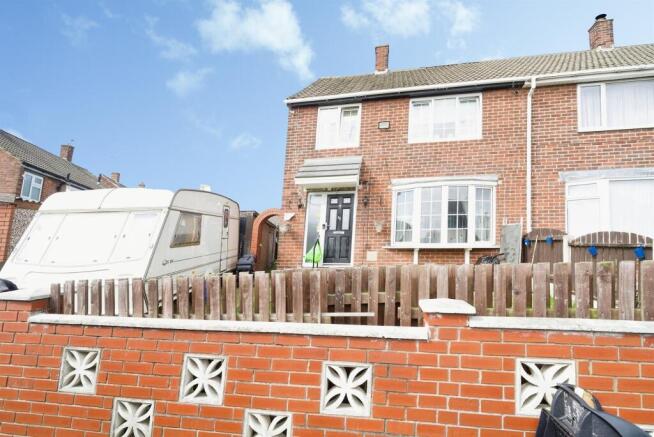 3 bed Semi-Detached for sale Image 12