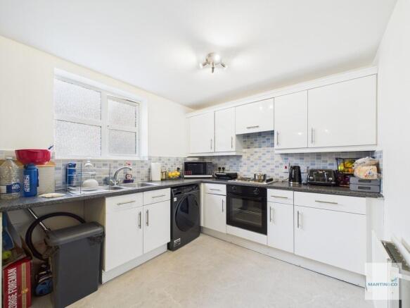 CAM03394G0-PR0382...