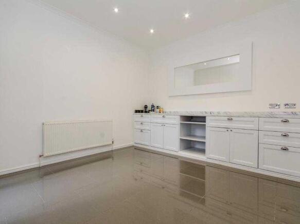 Kitchen b