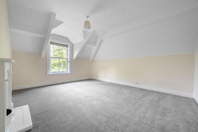 2 bed Flat to rent Image 5