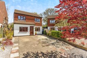14, The Blackthorns, Burgess Hill RH15 8HW