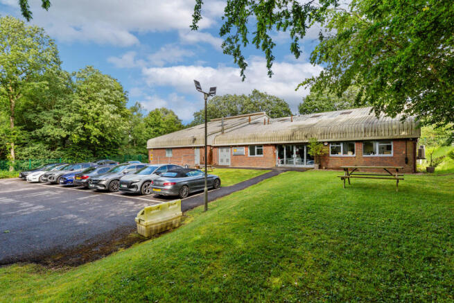 1 Graylands Gateway, Langhurst Wood Road, Graylands, Horsham RH12 4QD