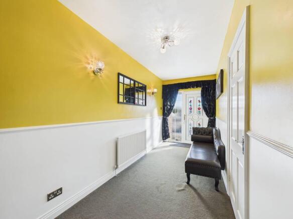 5 bed Detached Bungalow for sale Image 9