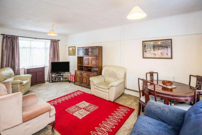 Lounge / Dining Room