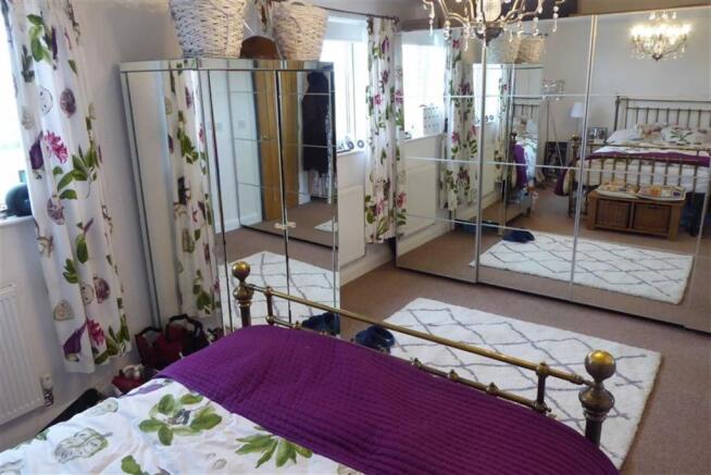 BEDROOM 2 (REAR)