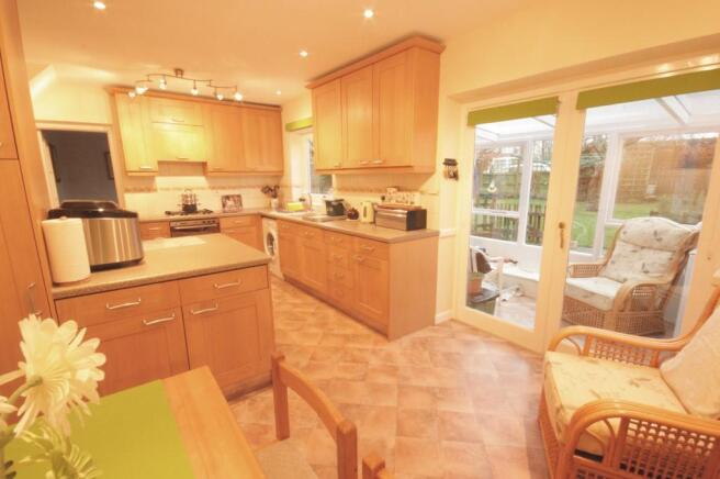 Kitchen/Breakfast Ro