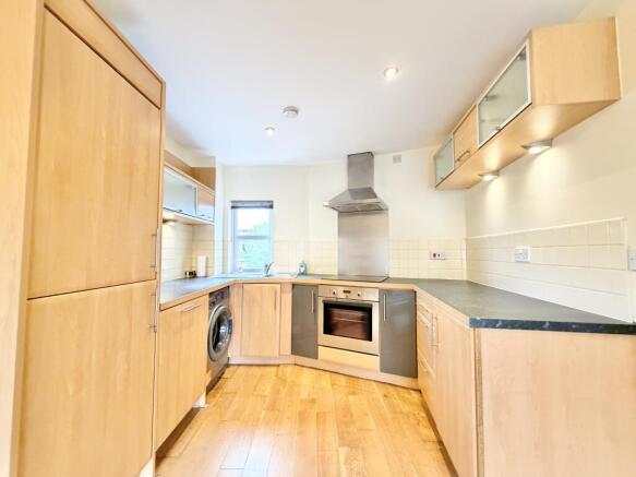 Roseville Mews, Sale, Trafford photo 4