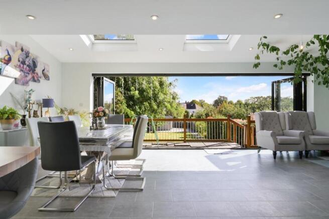 WALSINGHAM GARDENS (20).jpg