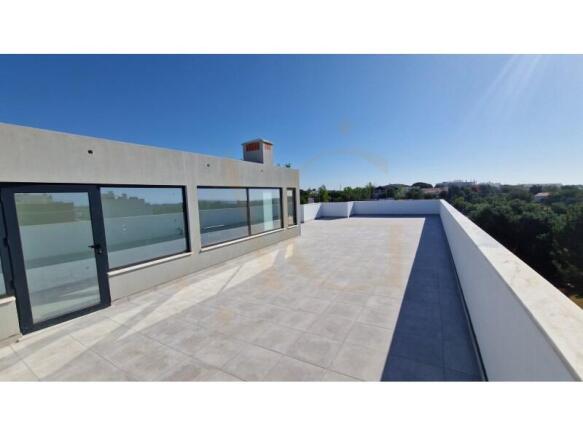 Luxury Penthouse with Terrace and Views of Tavira