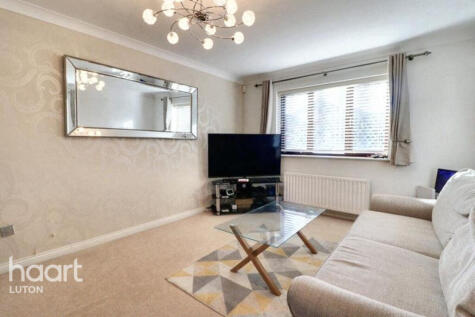 Charndon Close, Luton