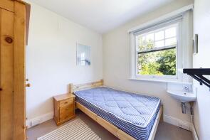 38, Thornbury Avenue, Southampton SO15 5DA