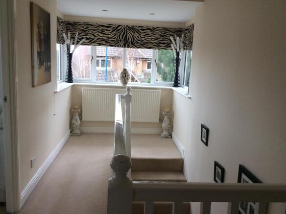 FIRST FLOOR LANDING