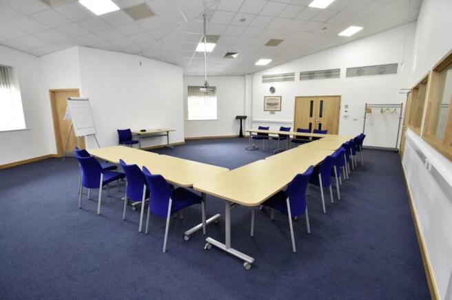 Cafferata-Way-Newark-Interior-Photo-9-LargeHighD