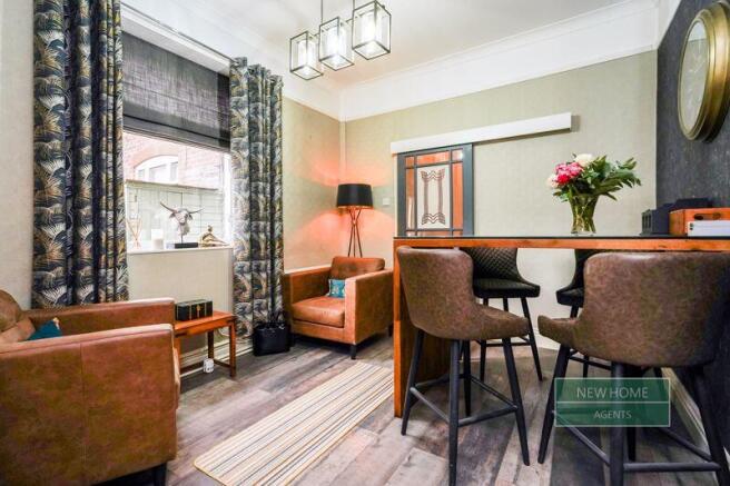 6 bed Semi-Detached for sale Image 10