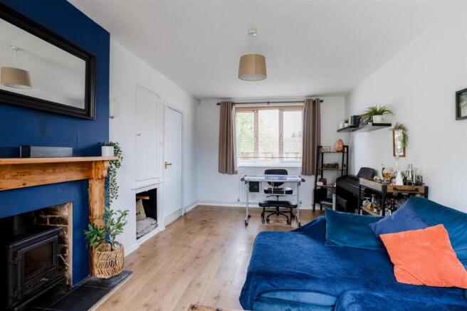 2 bed Semi-Detached for sale Image 6