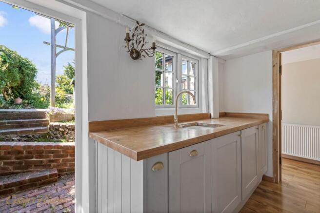 Kitchen to garden