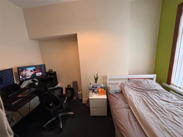 4 bed Terraced for sale Image 6
