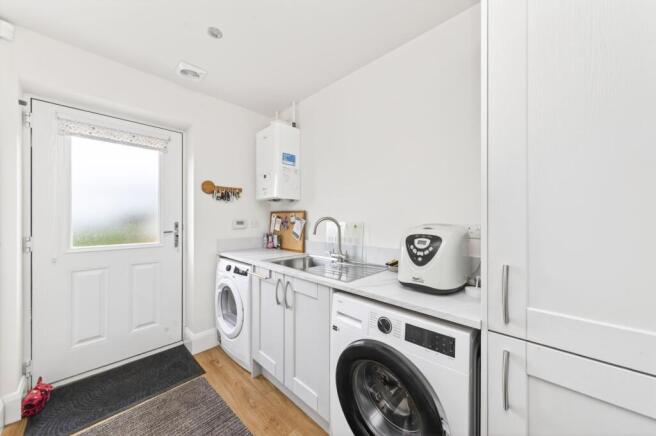 4 bed Detached for sale Image 12