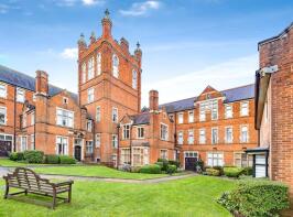 Flat 10, Windsor House, King Edward Place, Bushey WD23 2RH