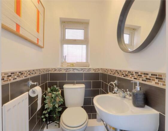3 bed Semi-Detached for sale Image 11