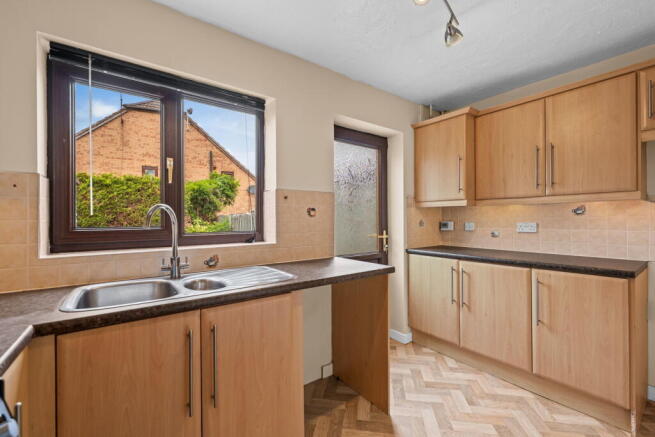2 bed Semi-Detached for sale Image 7