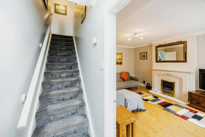4 bed Detached for sale Image 10