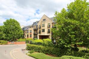 14, St Bartholomews Court, Cambridge CB5 8JB