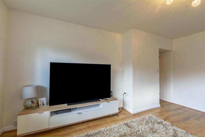 Living Room (5)-HDR copy.jpg