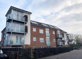 12, Lindsay Court, Govett Avenue, Shepperton TW17 8AF