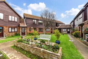 Flat 14, Green Court, Cakeham Road, Chichester PO20 8BB