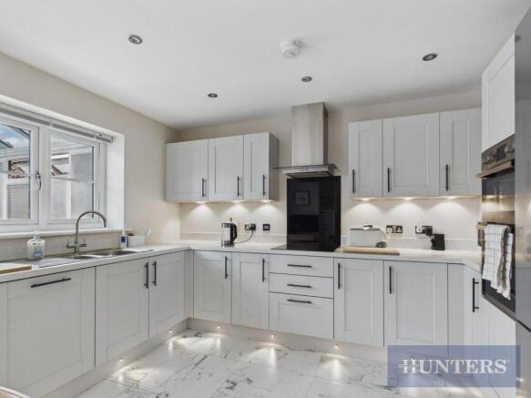 4 bed Detached for sale Image 4